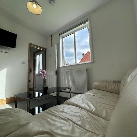 Browning House Bedrooms I Long Or Short Stay I Special Rate Available Derby Esterno foto