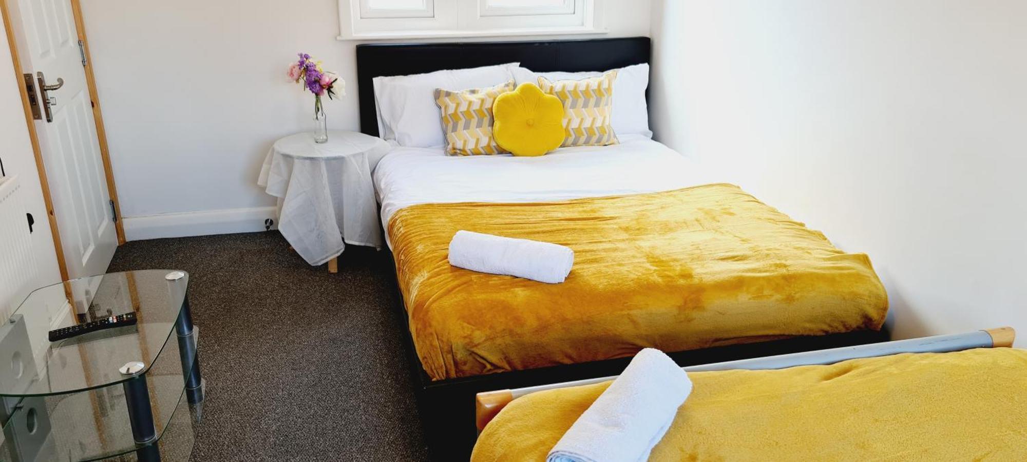 Browning House Bedrooms I Long Or Short Stay I Special Rate Available Derby Esterno foto
